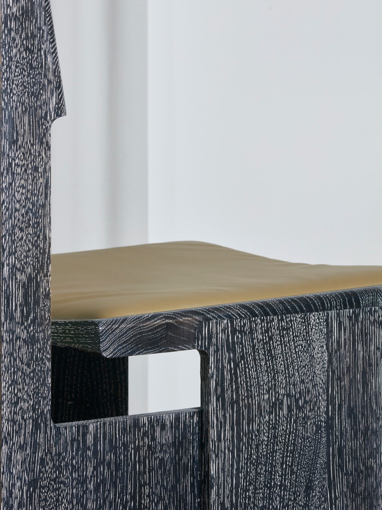 Drift Chair Black-stained Oak