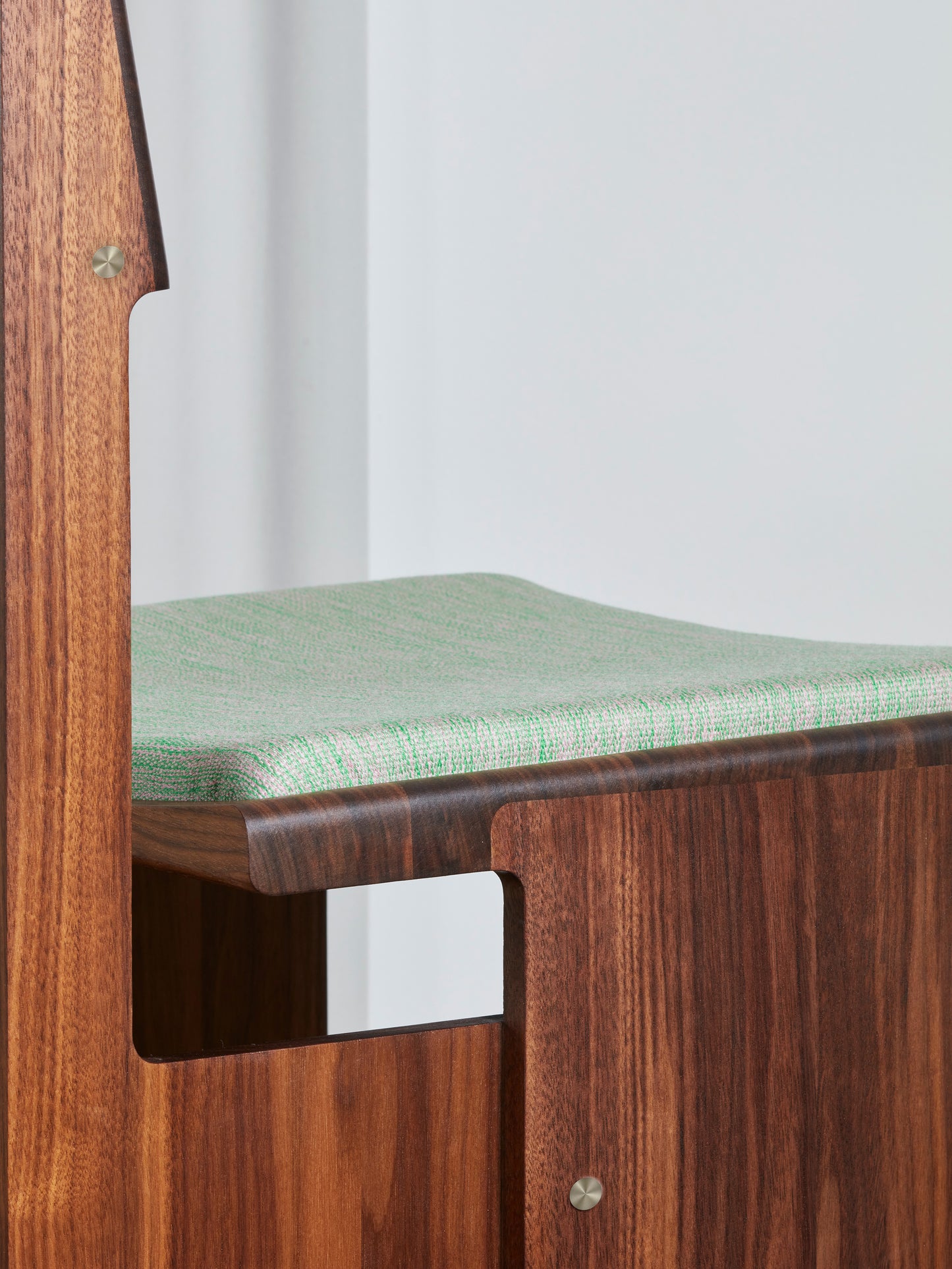 Drift Chair Walnut - Limited Edition